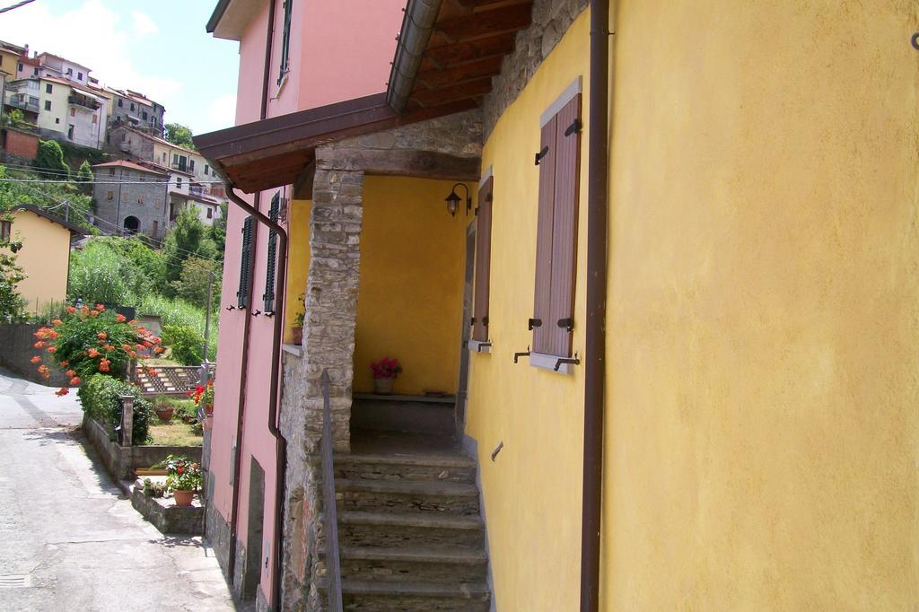 Апартаменти La Casa Del Borgo Беверино Номер фото